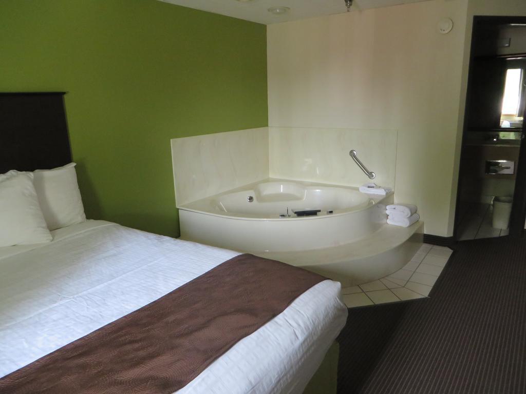 Hotel Americinn By Wyndham U Of M